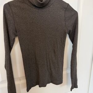 Gray Turtleneck Long Sleeve Top